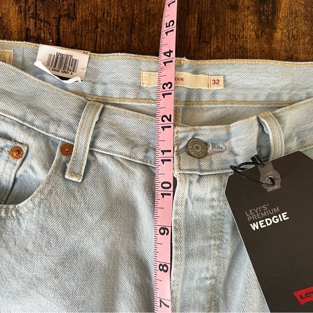 Levi's® High Rise Wedgie Straight Jean Size 32 - Picture 10 of 16